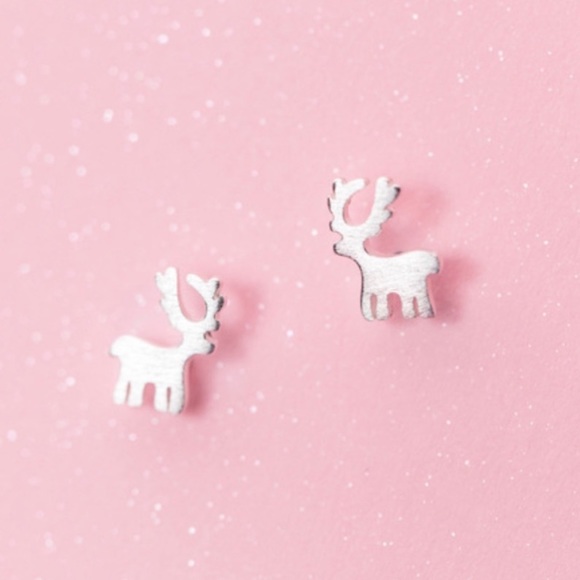 🆕 Reindeer Stud Earrings, Brand New! - Picture 1 of 2